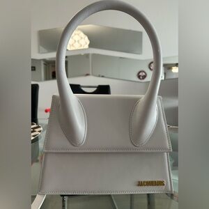 Jacquemus Elegant White Le Grand Chiquito bag